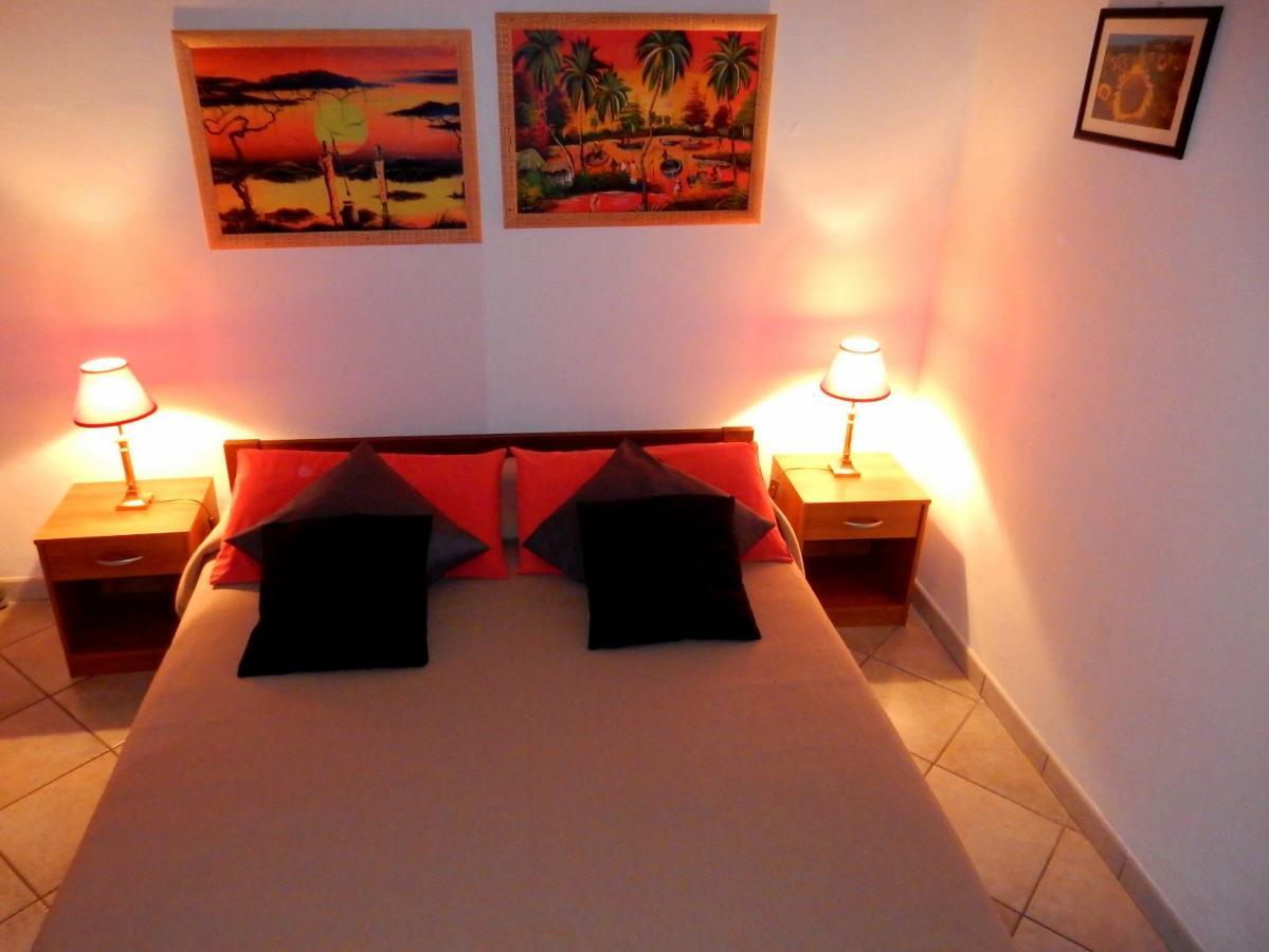 Terrasini Siracasa Apartamento Quarto foto